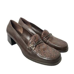 Vintage Womens Shoes Size 8.5M Leather Slip On 2" Block Heel Brown Career Y2K